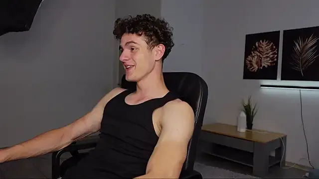 Riku_999 – webcam model profile photo Image 2