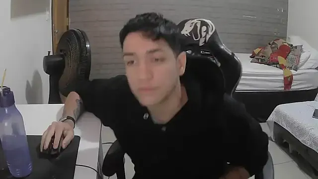 Horny_pratiksha – webcam model profile photo Image 5