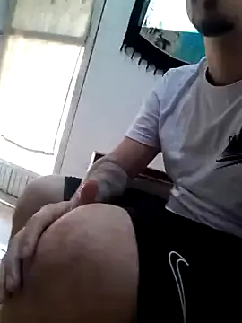 Yui-Ch – webcam model profile photo Image 3