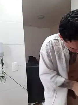 Yui-Ch – webcam model profile photo Image 9