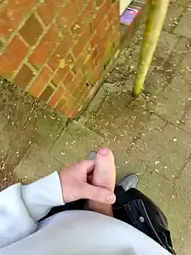 dirtypub – webcam model profile photo Image 5