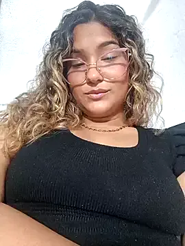 Megu_Melon – webcam model profile photo Image 17