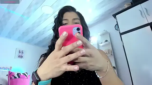 ORLA86 – webcam model profile photo Image 10