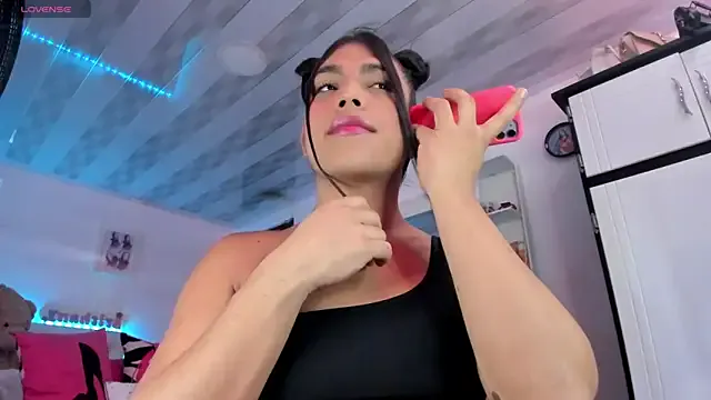 ORLA86 – webcam model profile photo Image 13