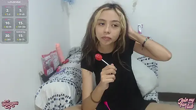 RollDolls – webcam model profile photo Image 9