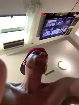 oypo – webcam model profile photo Image 7