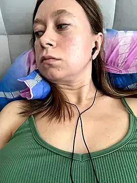 IngridMuller – webcam model profile photo Image 4