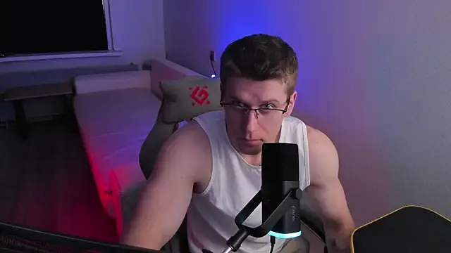 FroggyAnna – webcam model profile photo Image 13