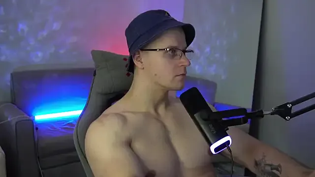 FroggyAnna – webcam model profile photo Image 14