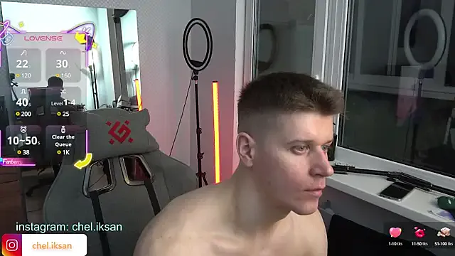 FroggyAnna – webcam model profile photo Image 2