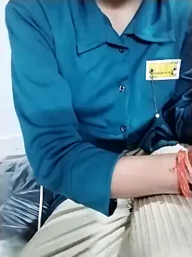 841_yayoi – webcam model profile photo Image 12