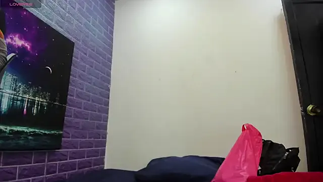 NANA_7 – webcam model profile photo Image 4