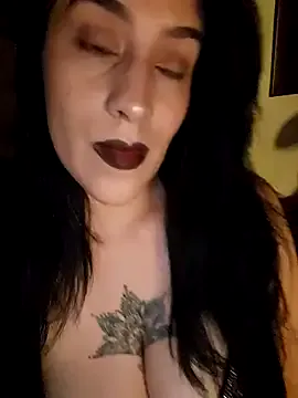 AshleyNess – webcam model profile photo Image 2