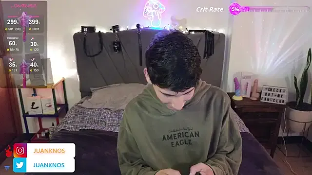 PumaShyXD – webcam model profile photo Image 13