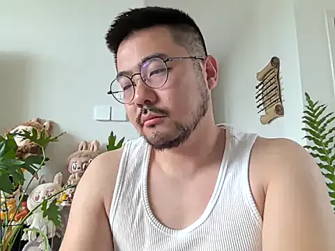 – webcam model profile photo Image 6