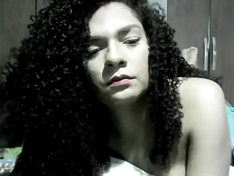 Mia--meow – webcam model profile photo Image 12