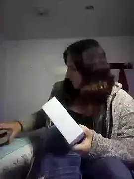 nam_tootsis – webcam model profile photo Image 2