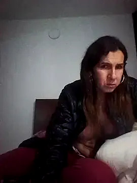 nam_tootsis – webcam model profile photo Image 9