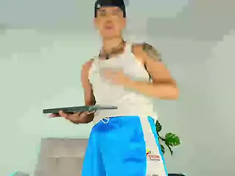 Fizozoo – webcam model profile photo Image 17