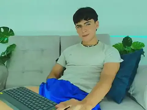 Fizozoo – webcam model profile photo Image 6