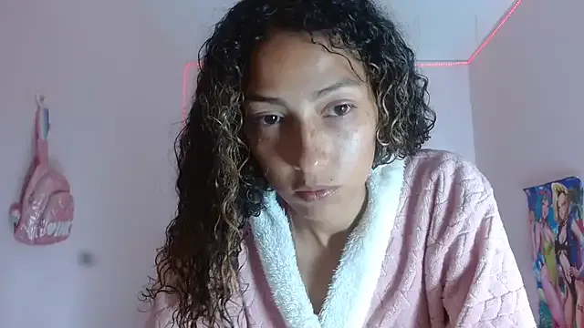 _Alice_1 – webcam model profile photo Image 13