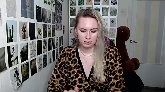 Hot_Mayra25 – webcam model profile photo Image 2