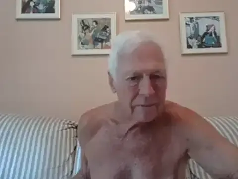 roouse – webcam model profile photo Image 19