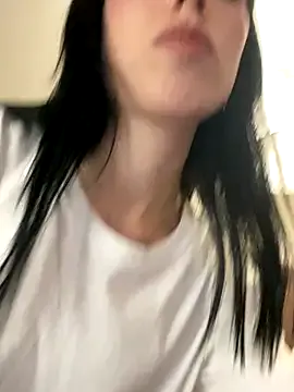 clarachanelricek – webcam model profile photo Image 3