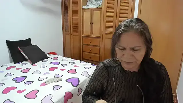 Yui-Ch – webcam model profile photo Image 14