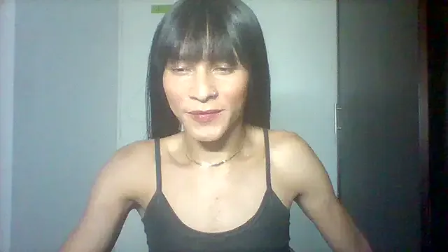  – webcam model profile photo Image 17