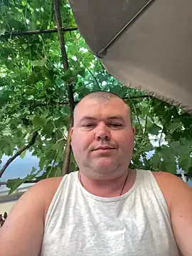 PumaShyXD – webcam model profile photo Image 12
