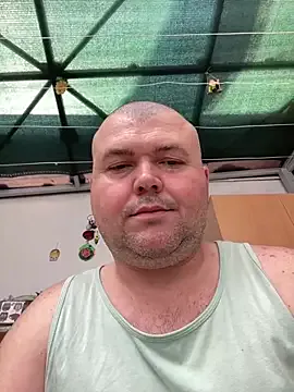 PumaShyXD – webcam model profile photo Image 8
