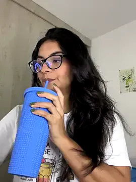 ManaMi-maru – webcam model profile photo Image 3