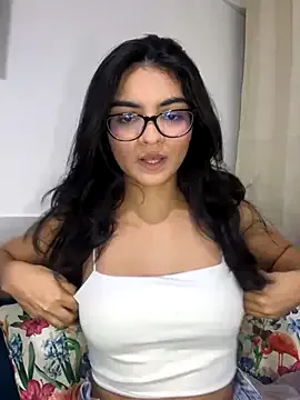 ManaMi-maru – webcam model profile photo Image 8