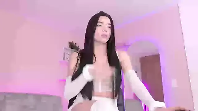 nam_tootsis – webcam model profile photo Image 9