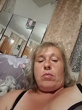 alicee16 – webcam model profile photo Image 8