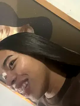 Sofiyaa_39 – webcam model profile photo Image 11