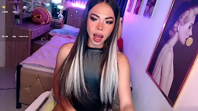Sofiyaa_39 – webcam model profile photo Image 3