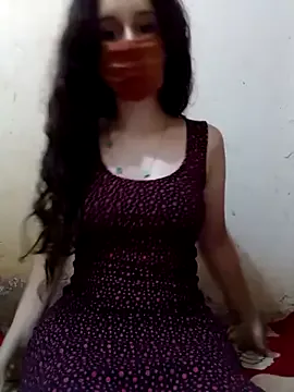 Yui-Ch – webcam model profile photo Image 10