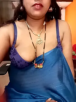 GouGou-111 – webcam model profile photo Image 2