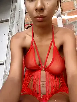  – webcam model profile photo Image 4