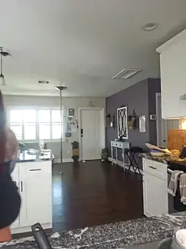 zui_lu – webcam model profile photo Image 16