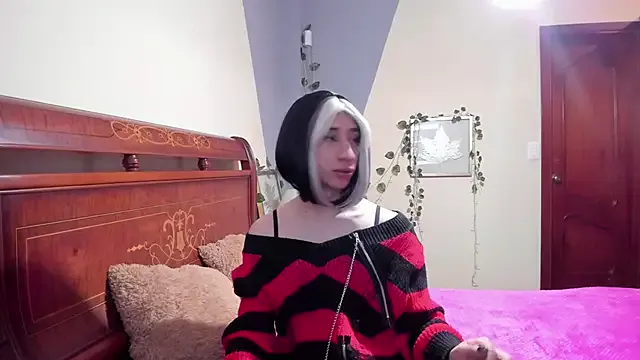 NANA_7 – webcam model profile photo Image 2