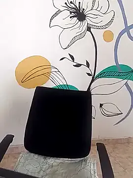 JuliCarter – webcam model profile photo Image 3