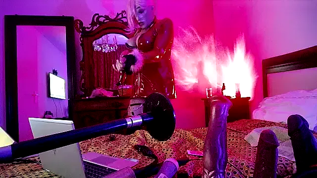 NANA_7 – webcam model profile photo Image 12