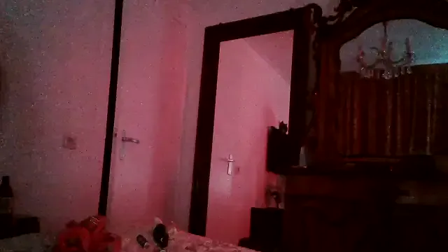 NANA_7 – webcam model profile photo Image 8