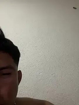 oxo_yuna_oxo – webcam model profile photo Image 3