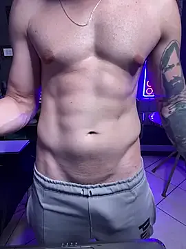  – webcam model profile photo Image 6
