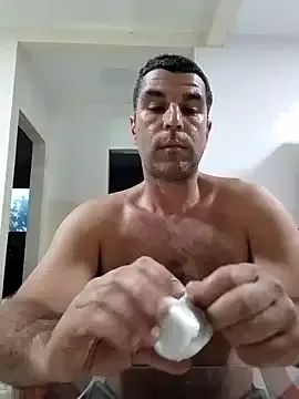  – webcam model profile photo Image 18