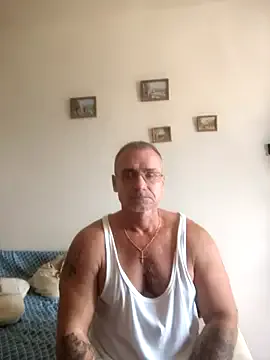 Yui-Ch – webcam model profile photo Image 2